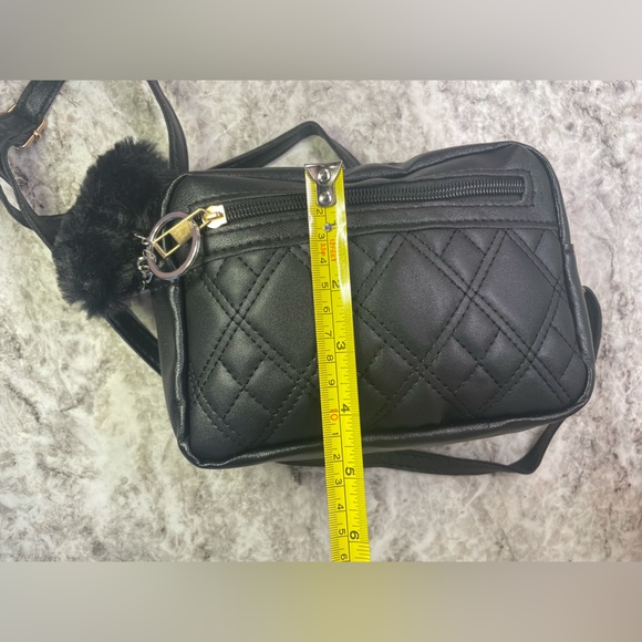 Black Crossbody & Glasses Bundle - Picture 8 of 8